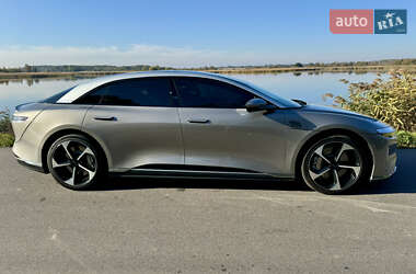 Седан Lucid Air 2022 в 