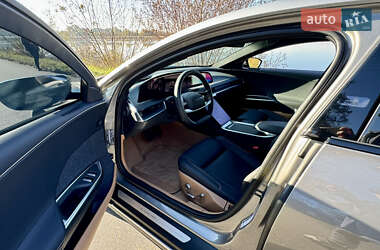 Седан Lucid Air 2022 в 