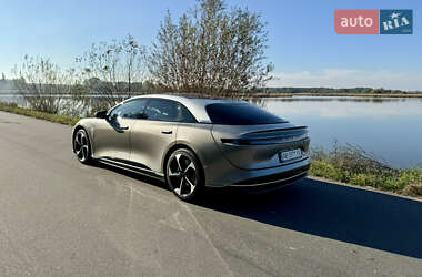 Седан Lucid Air 2022 в 