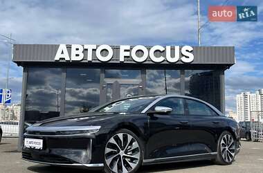 Седан Lucid Air 2022 в 