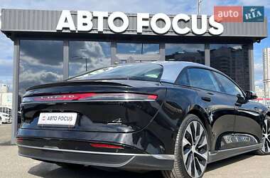 Седан Lucid Air 2022 в 