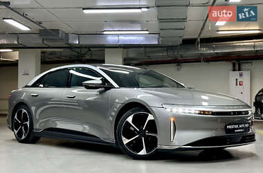 Седан Lucid Air 2022 в 