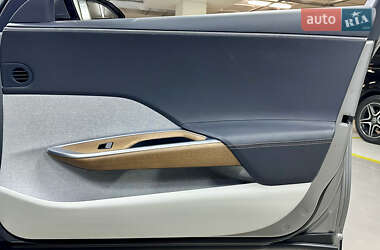 Седан Lucid Air 2022 в 