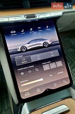Седан Lucid Air 2022 в 