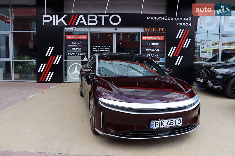 Седан Lucid Air 2023 в 