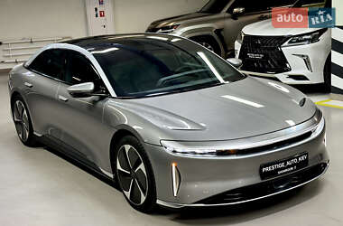 Седан Lucid Air 2022 в 