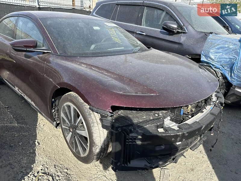 Седан Lucid Air 2023 в Львове
