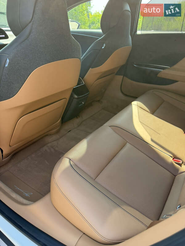 Седан Lucid Air 2023 в Киеве