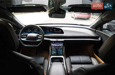 Седан Lucid Air 2022 в 