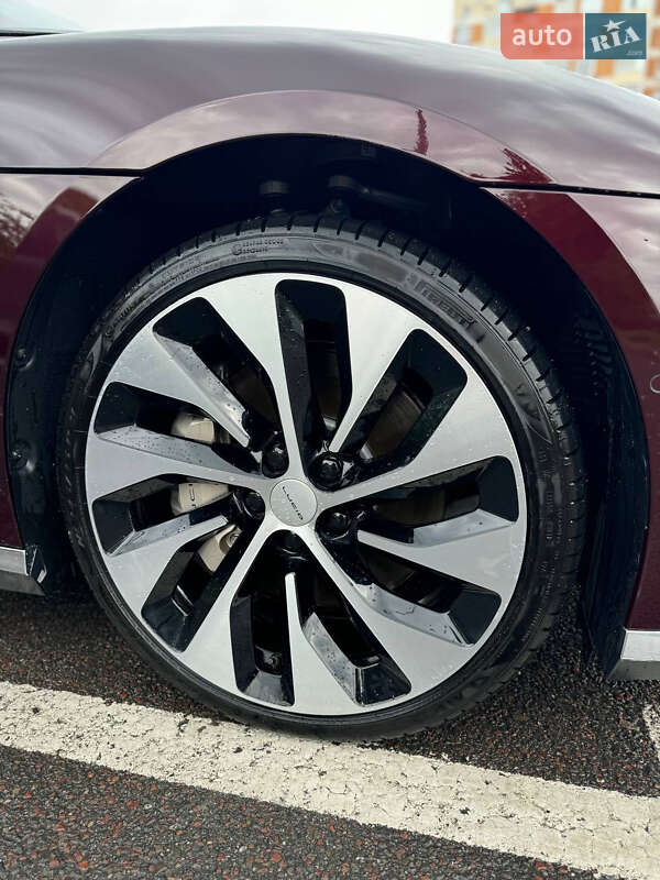 Седан Lucid Air 2023 в Львове