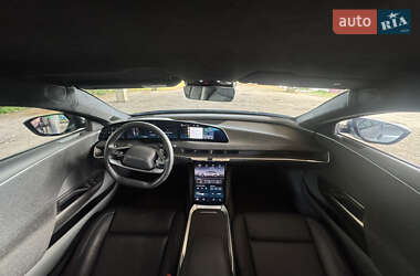 Седан Lucid Air 2023 в 