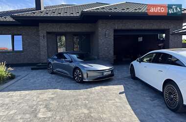 Седан Lucid Air 2023 в 