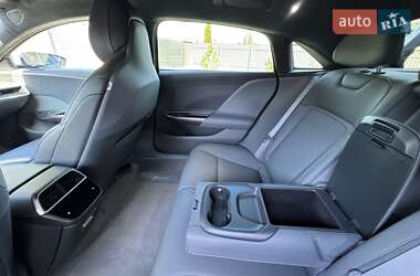 Седан Lucid Air 2023 в 