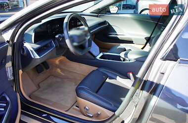 Седан Lucid Air 2023 в 