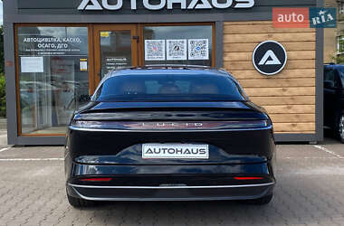 Седан Lucid Air 2022 в 