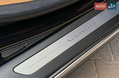 Седан Lucid Air 2022 в 