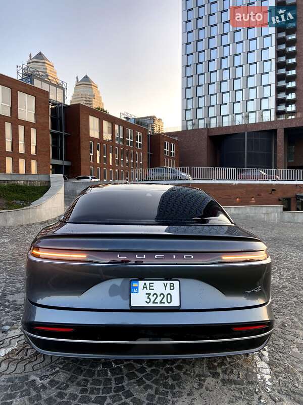 Седан Lucid Air 2023 в Днепре