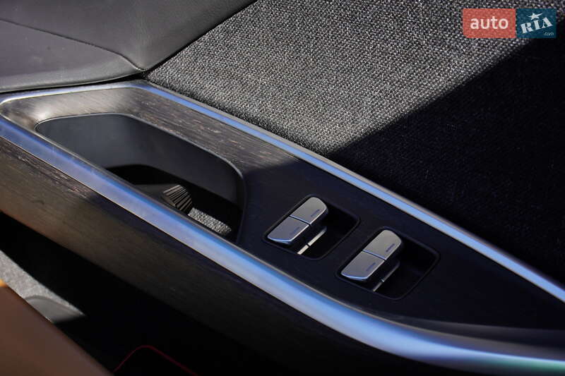 Седан Lucid Air 2023 в Житомире
