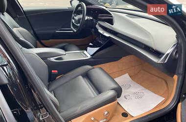 Седан Lucid Air 2022 в 