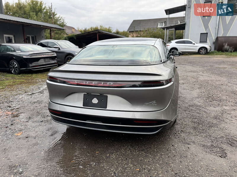 Седан Lucid Air 2022 в Ровно