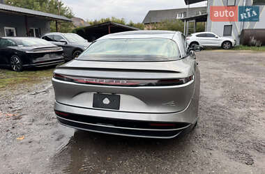 Седан Lucid Air 2022 в 