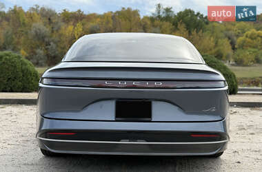 Седан Lucid Air 2023 в 
