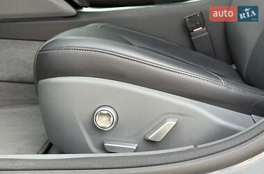 Седан Lucid Air 2023 в 