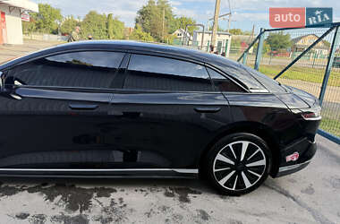 Седан Lucid Air 2023 в 