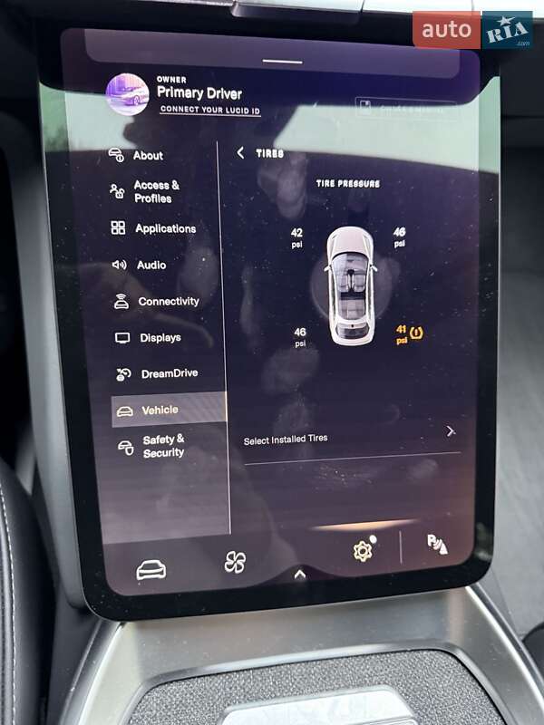 Седан Lucid Air 2023 в Львові