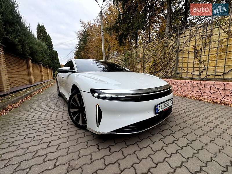 Lucid Air 2023