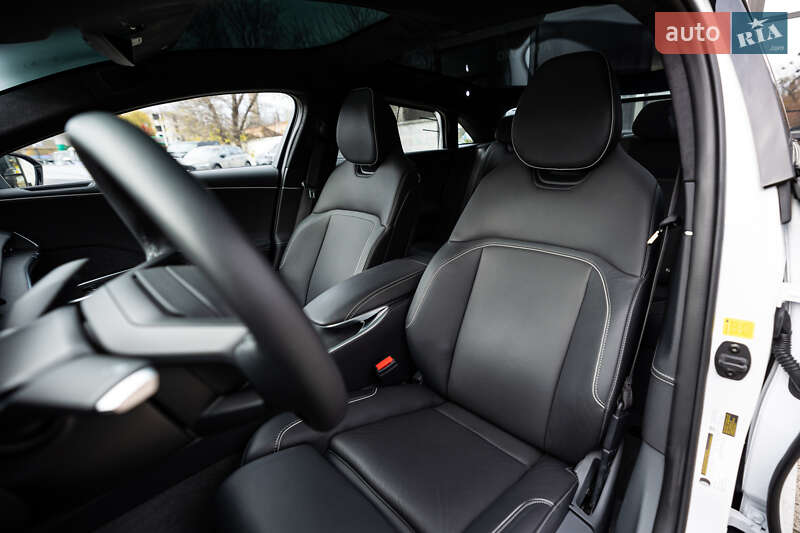 Седан Lucid Air 2023 в Києві