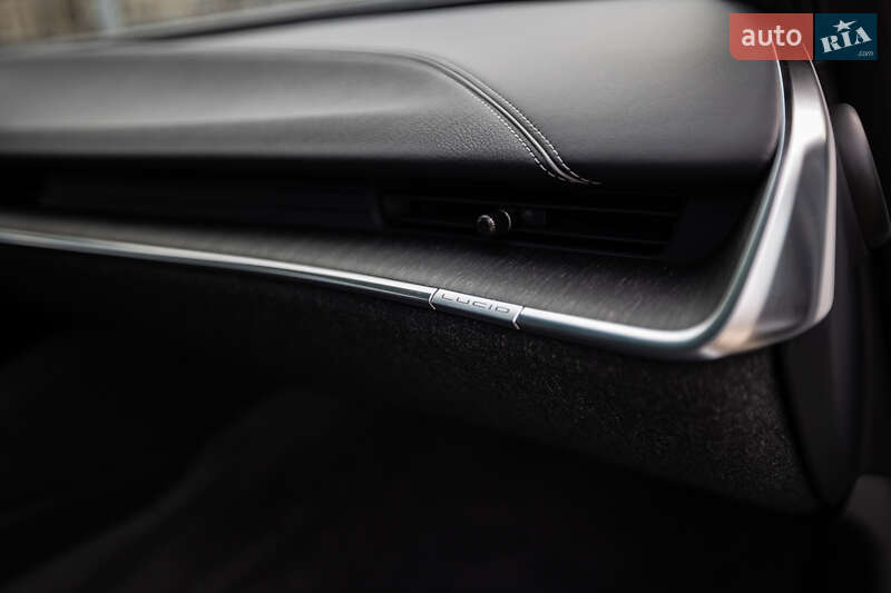 Седан Lucid Air 2023 в Києві