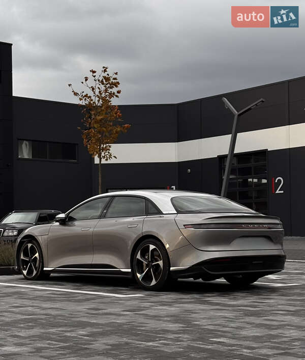 Lucid Air 2022