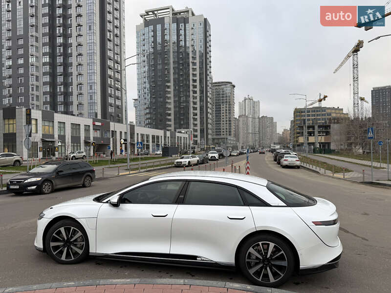 Седан Lucid Air 2023 в Киеве