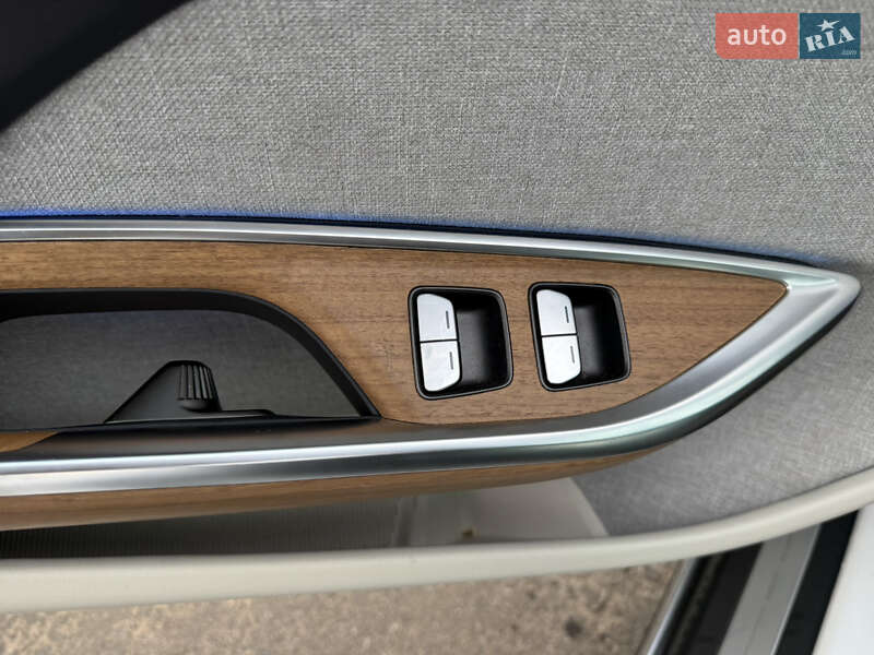 Седан Lucid Air 2023 в Киеве