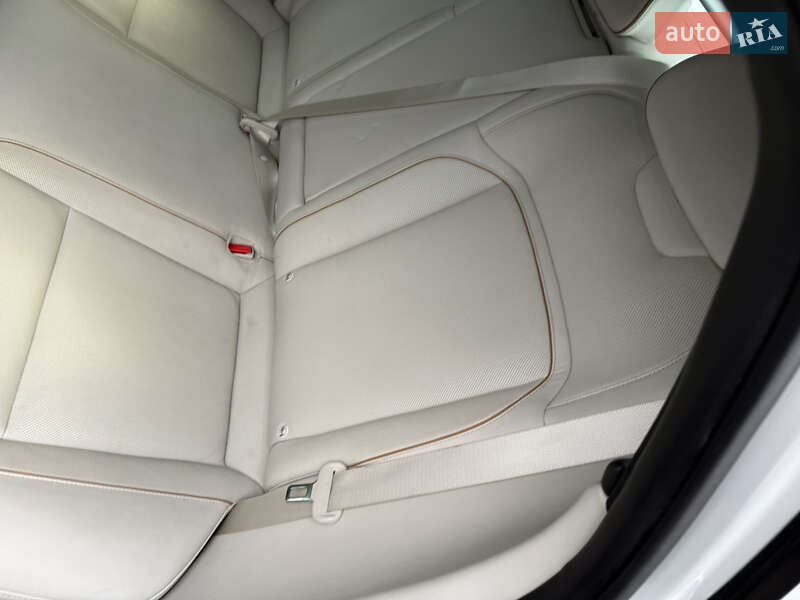 Седан Lucid Air 2023 в Киеве