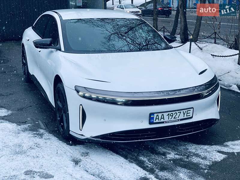 Lucid Air 2024