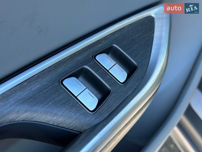 Седан Lucid Air 2024 в Киеве