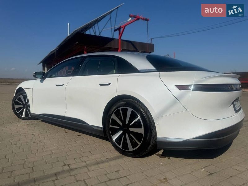 Седан Lucid Air 2023 в Ивано-Франковске