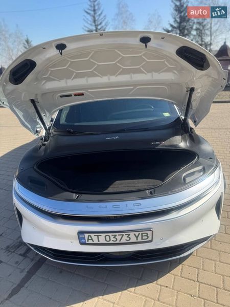 Седан Lucid Air 2023 в Ивано-Франковске