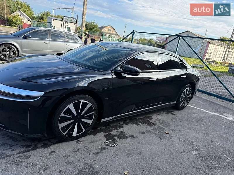 Lucid Air 2023
