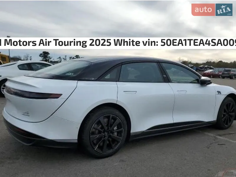Lucid Air 2024