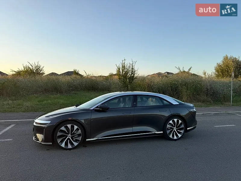 Lucid Air 2022