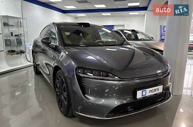 Седан Luxeed R7 2025 в Дніпрі