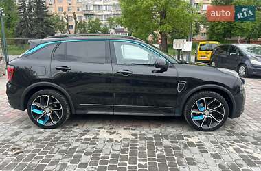 Внедорожник / Кроссовер Lynk&Co 01 2022 в 