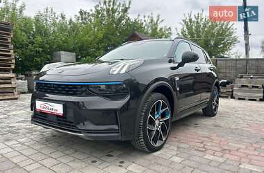 Внедорожник / Кроссовер Lynk&Co 01 2022 в 