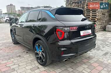 Внедорожник / Кроссовер Lynk&Co 01 2022 в 