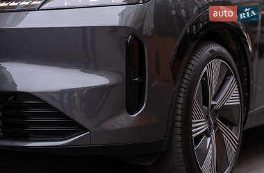 Внедорожник / Кроссовер Lynk&Co 08 2024 в 