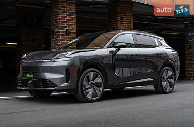 Внедорожник / Кроссовер Lynk&Co 08 2024 в 