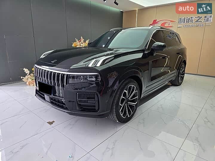 Внедорожник / Кроссовер Lynk&Co 09 2025 в Киеве